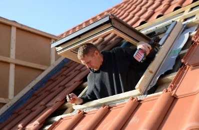 Pose de fenêtres de toit Velux à Oeyreluy